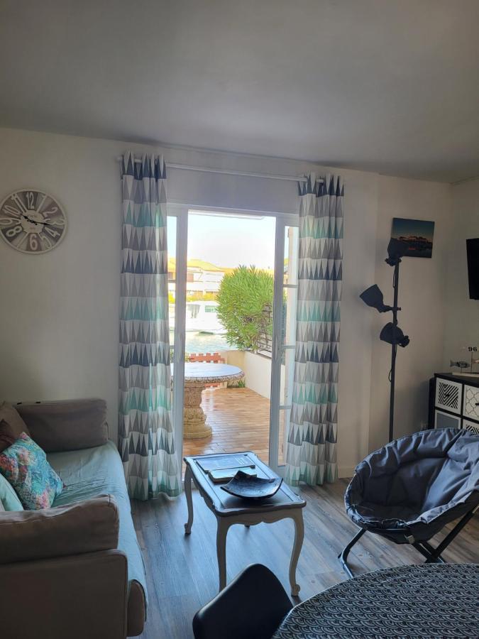 Villa Aux Capellans Sur La Marina Pour 4 Personnes - Vue Marina - Parking - Plage A 5 Min A Pied Saint-Cyprien  Ngoại thất bức ảnh